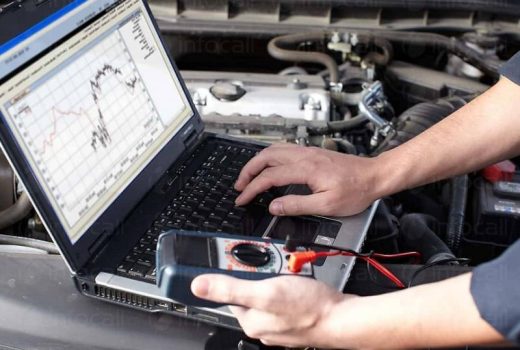 A car mechanic performing faults check and clear up | Lennon Motor Centre, Athlone